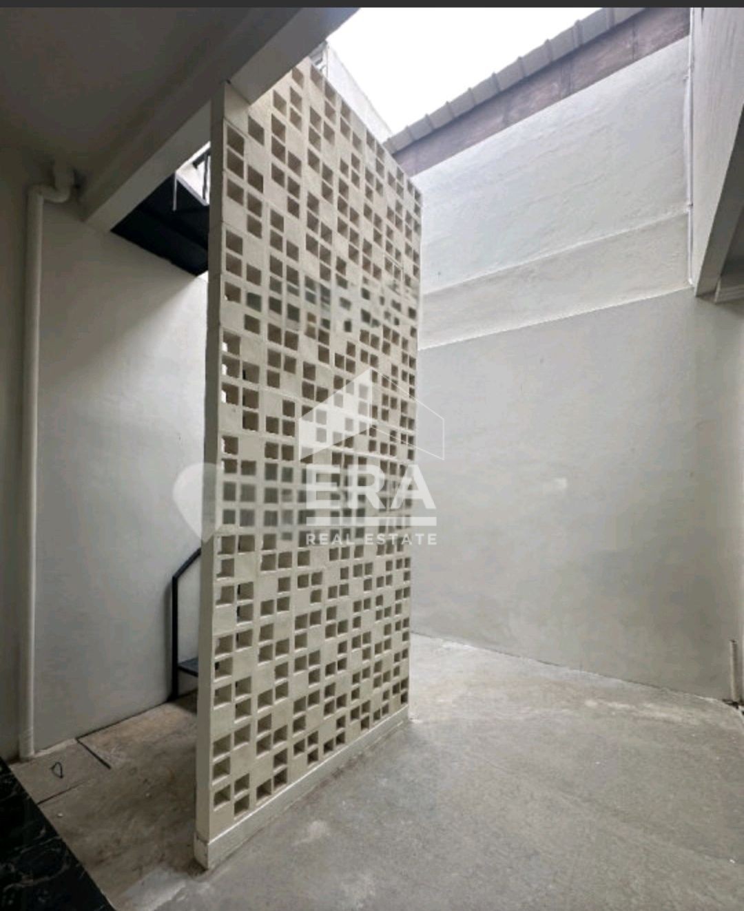 interior 2