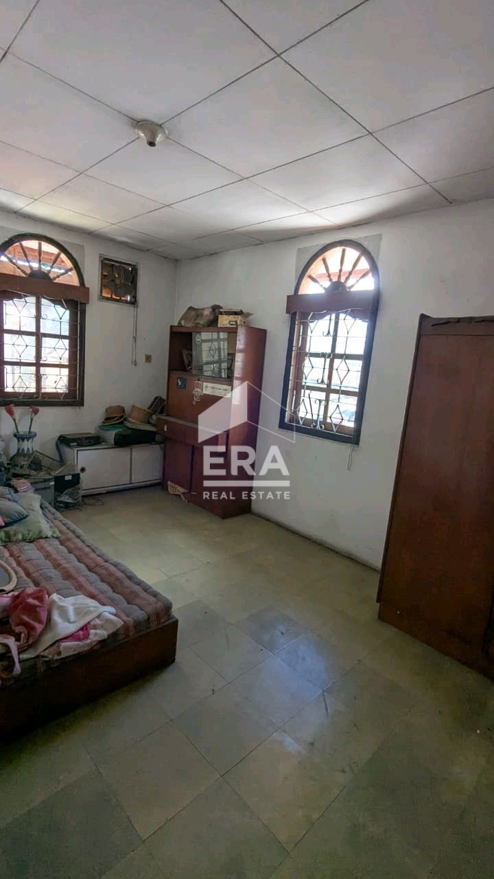interior 2