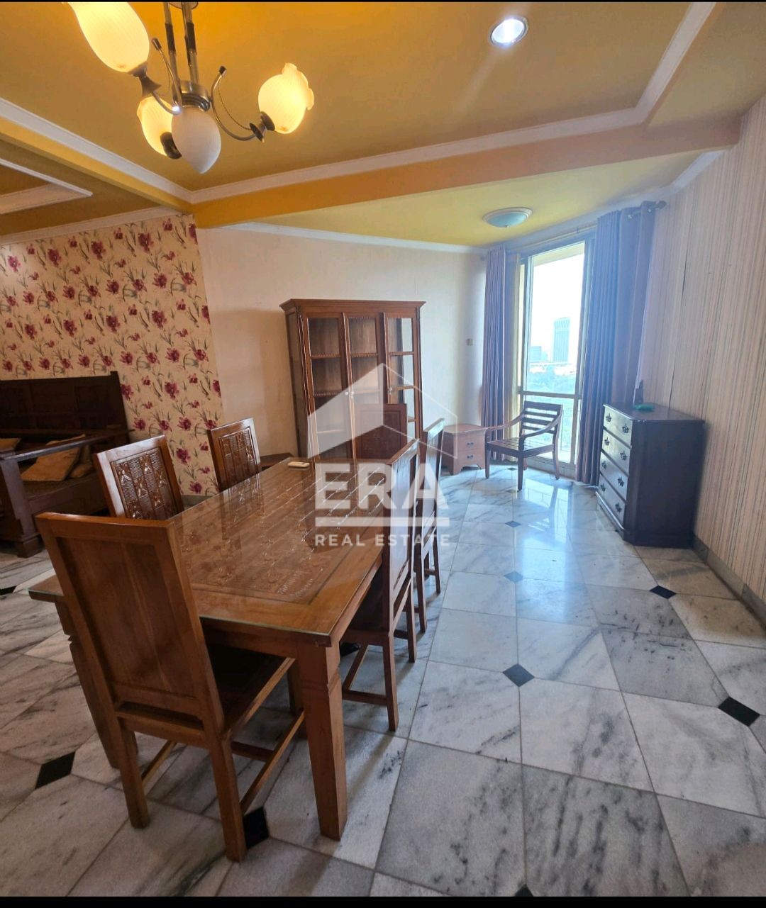 interior 2