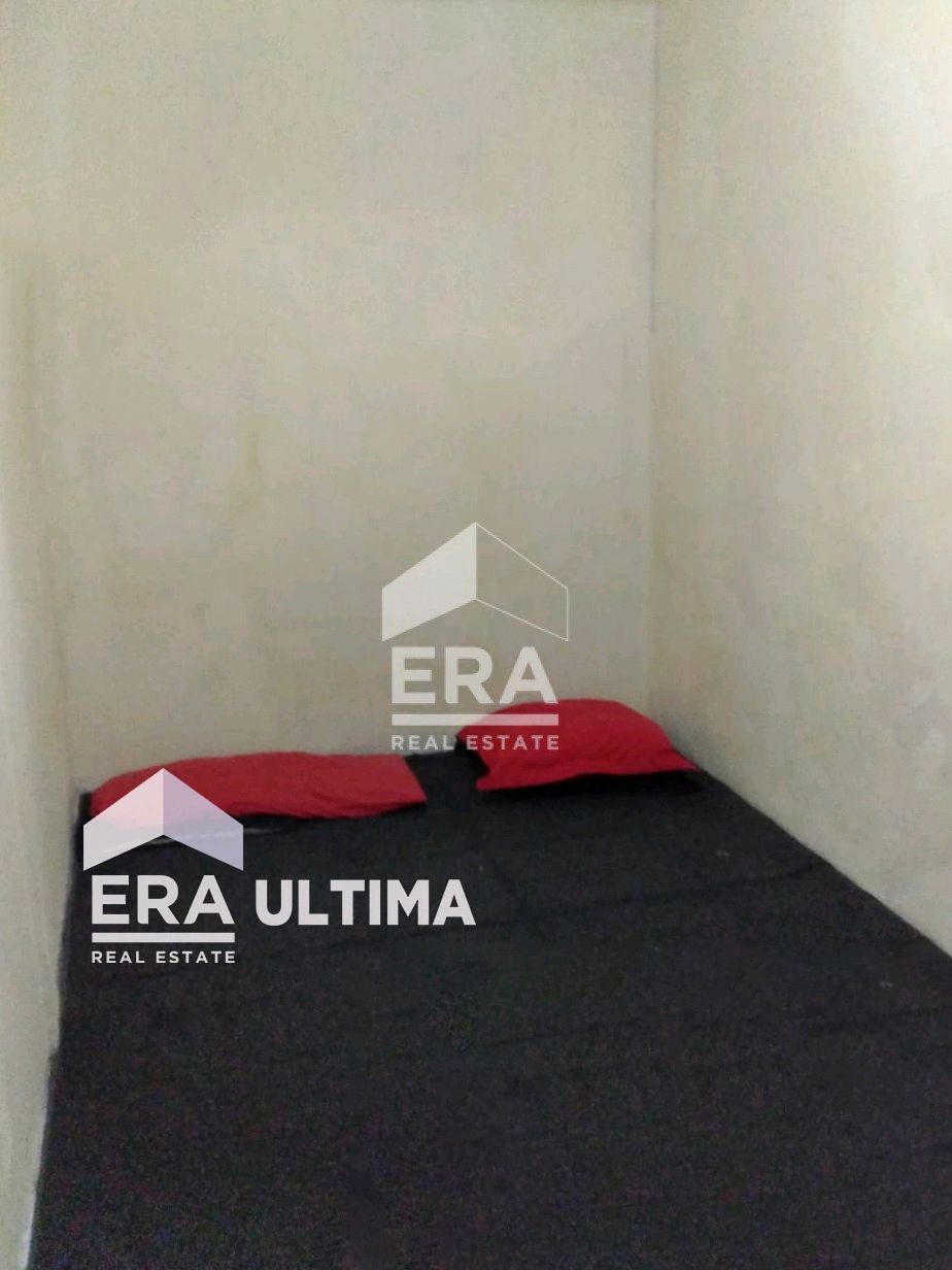 interior 6