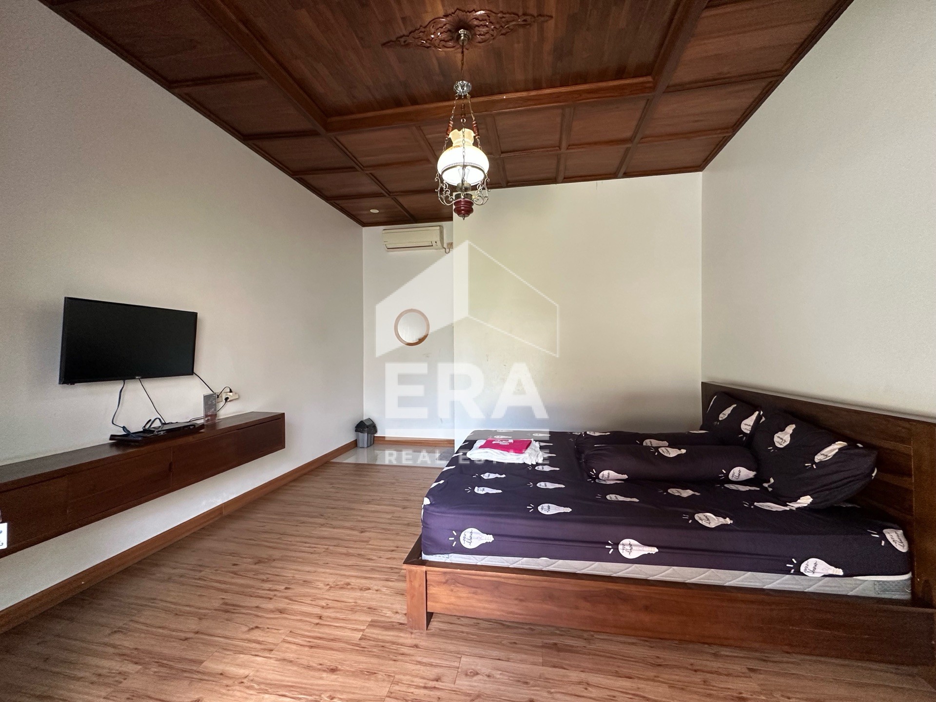 interior 3