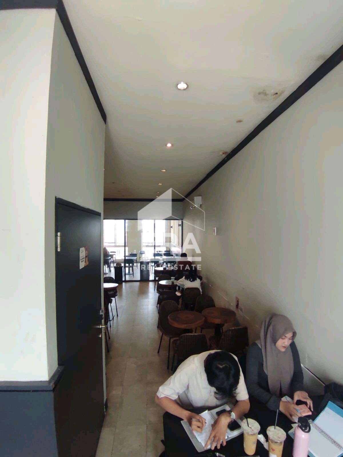 interior 4