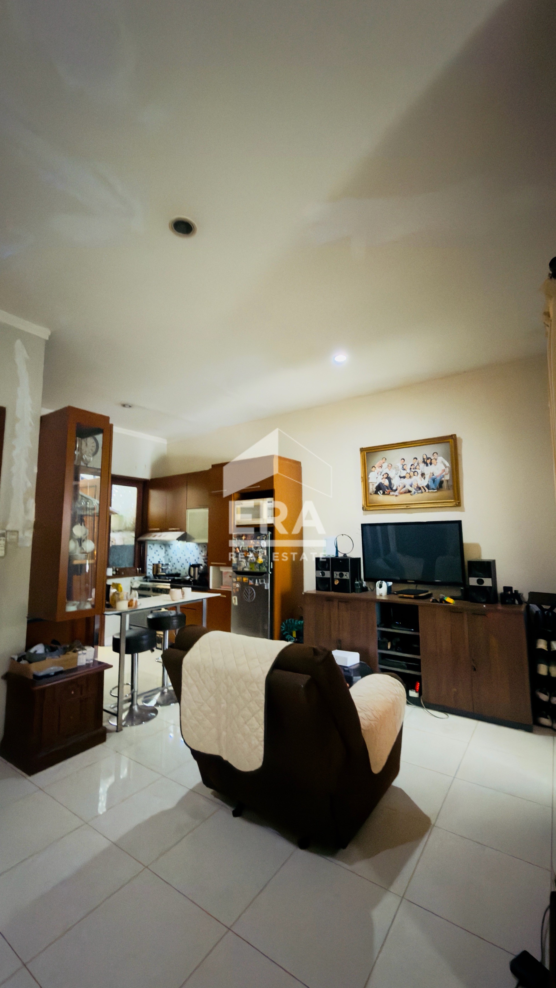 interior 6