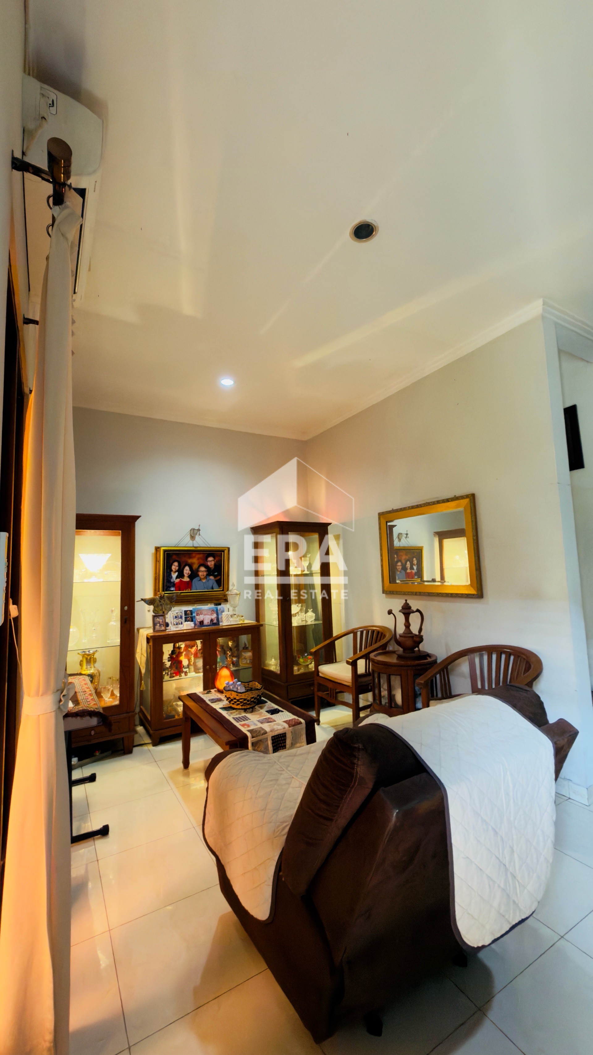 interior 2