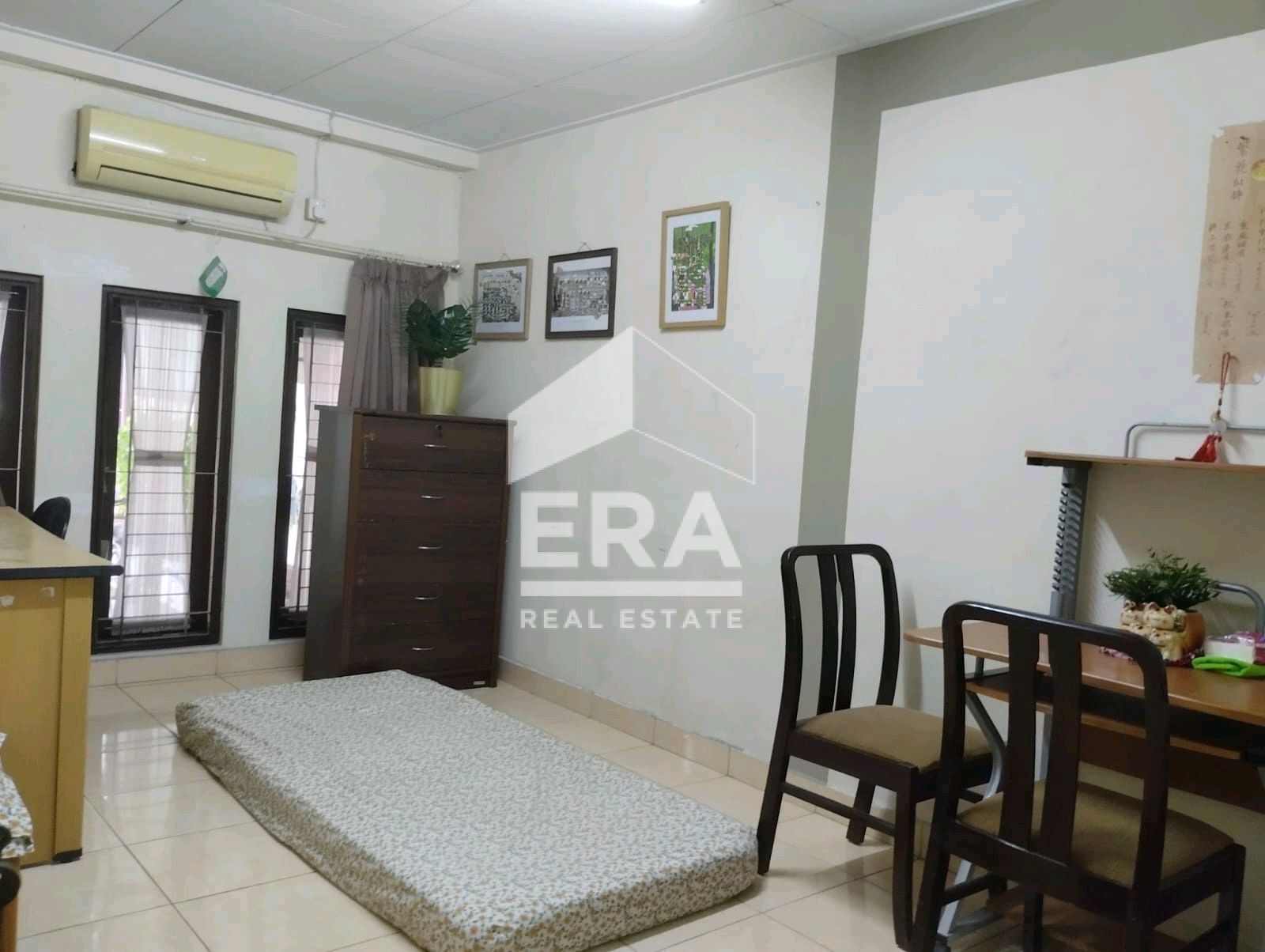 interior 6