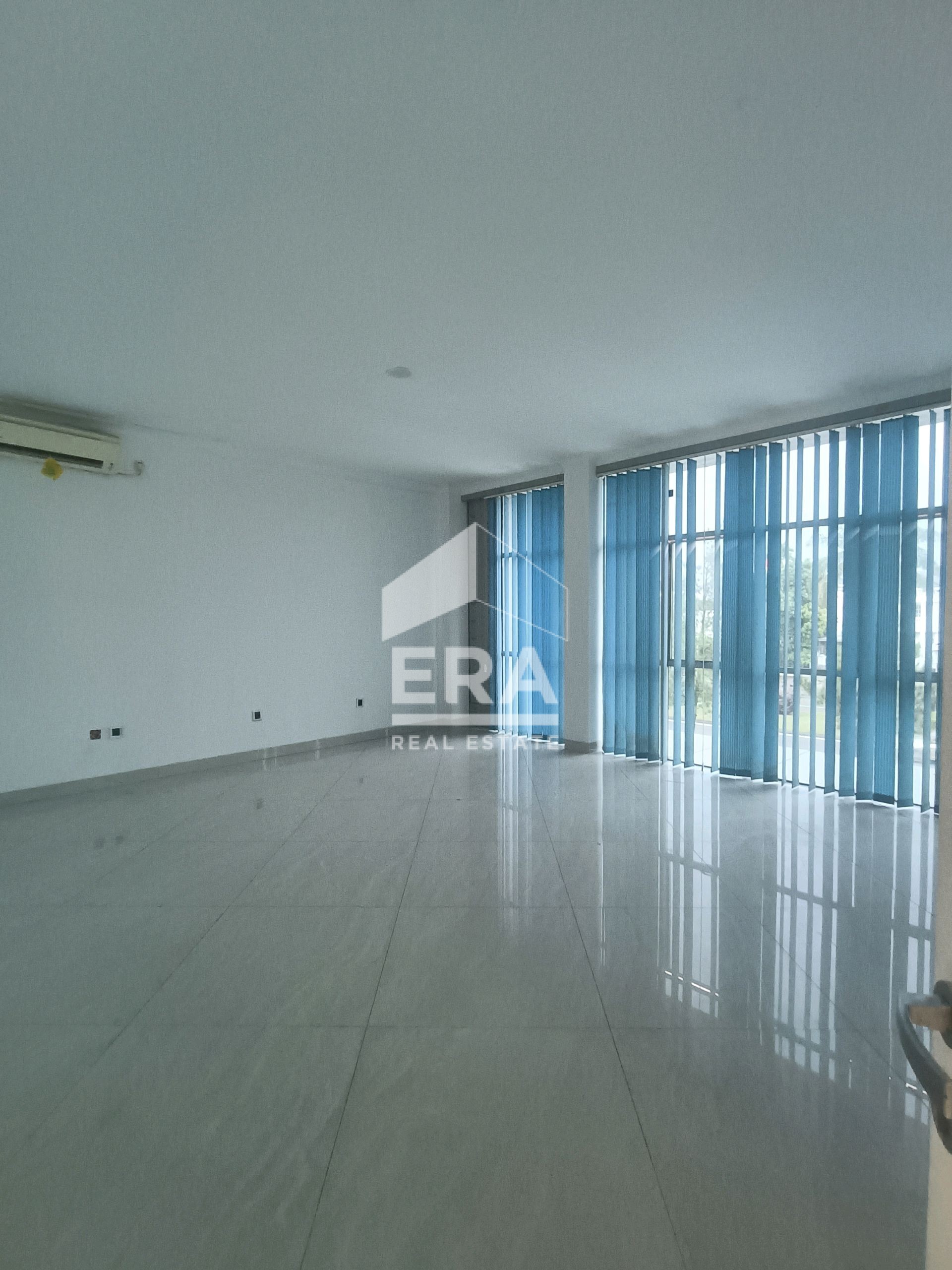 interior 6