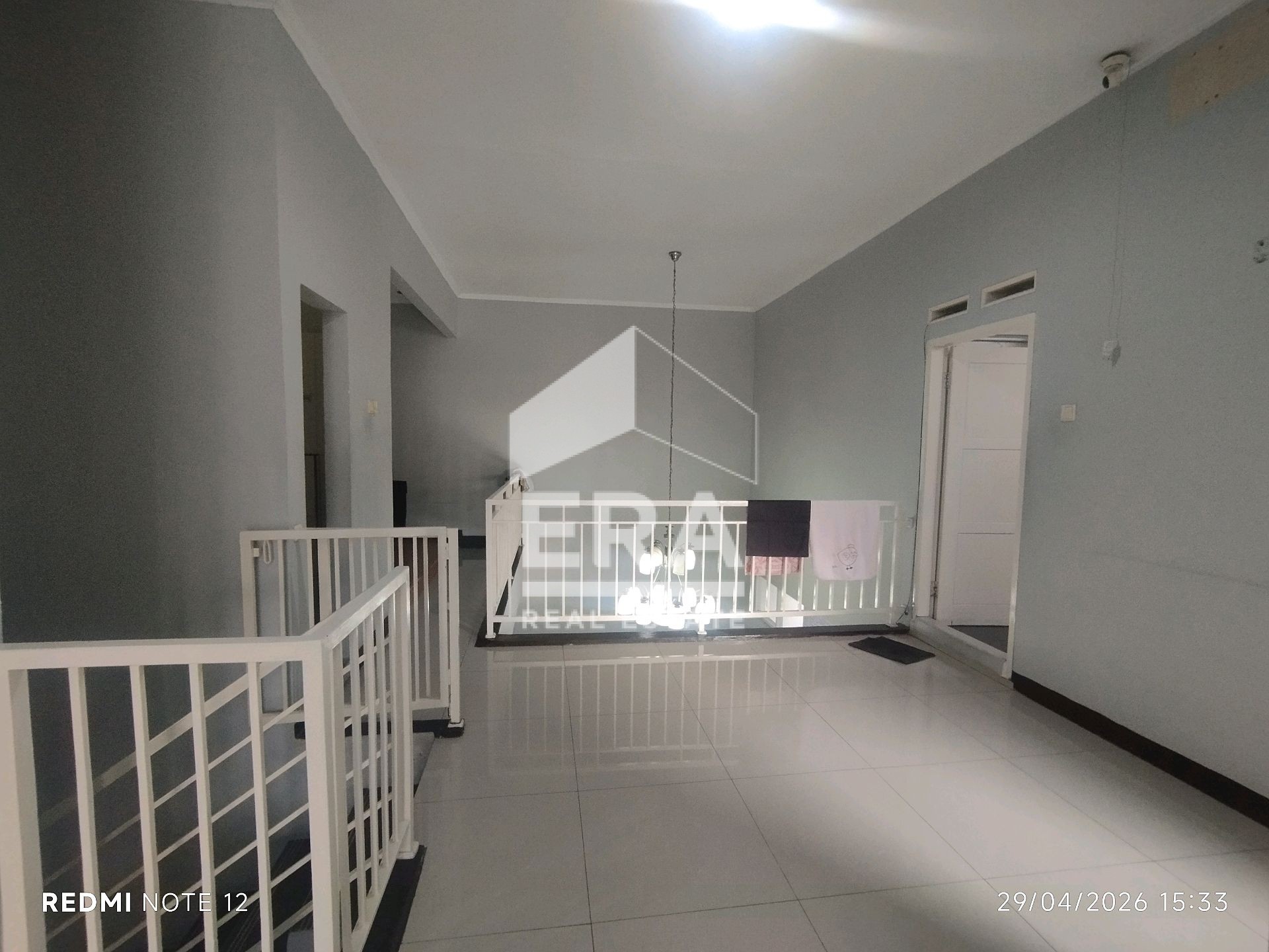 interior 8