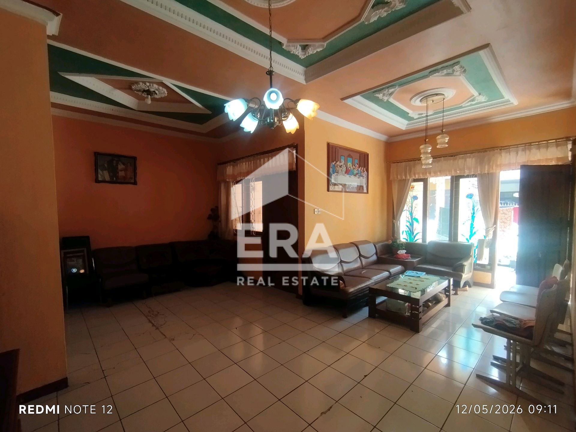 interior 8