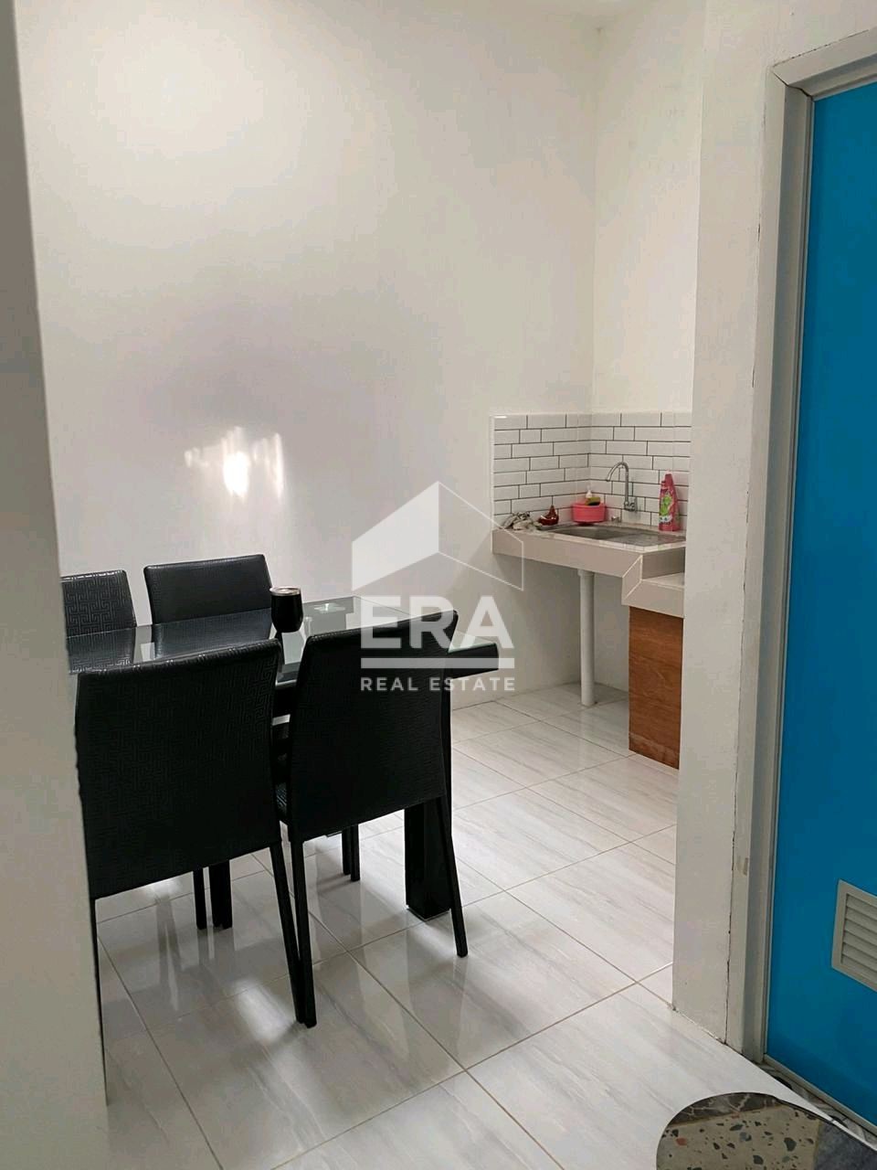 interior 6