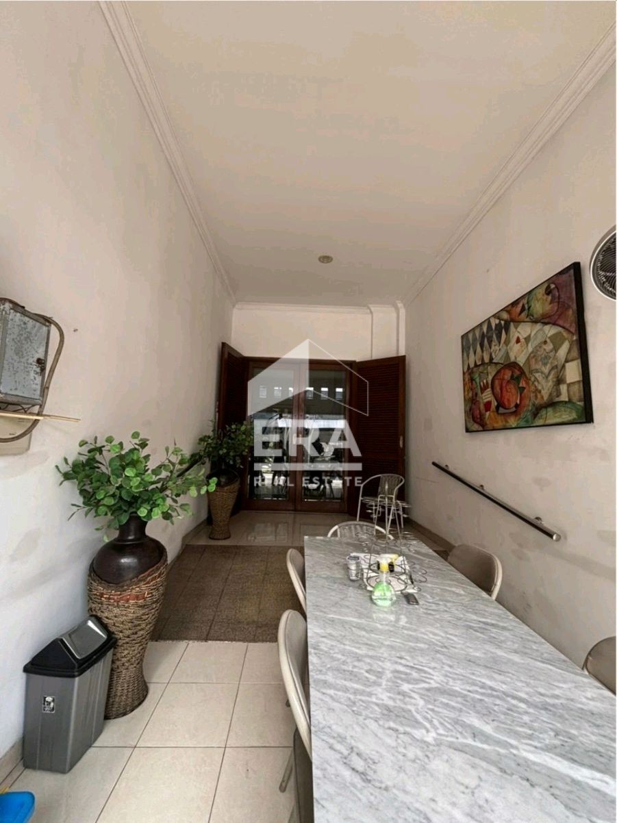 interior 3
