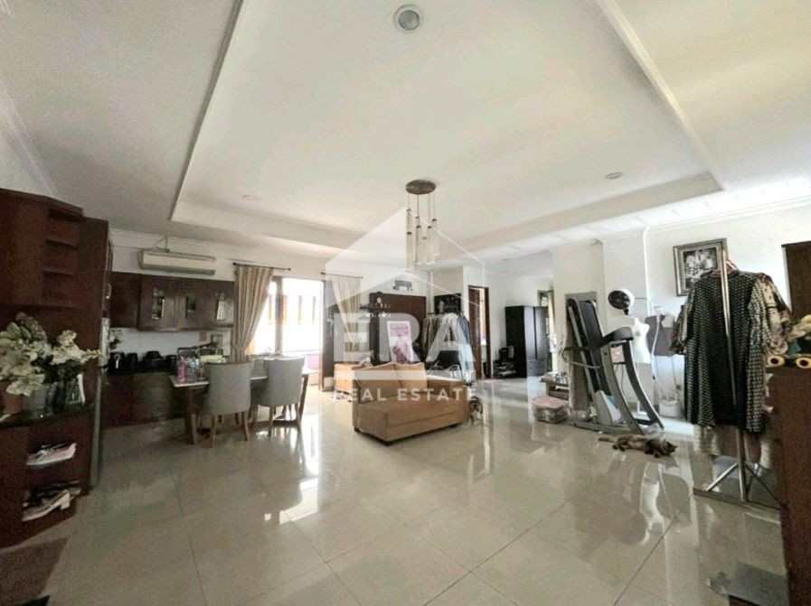 interior 6