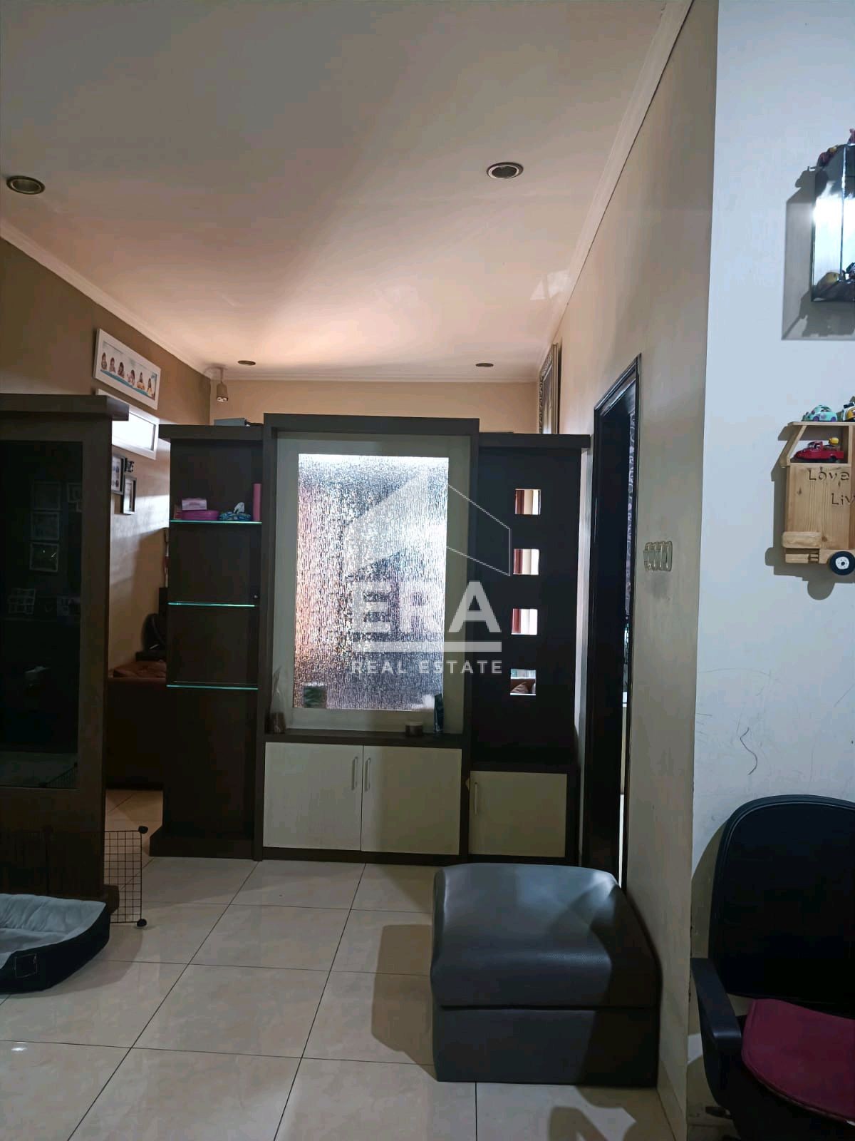 interior 2