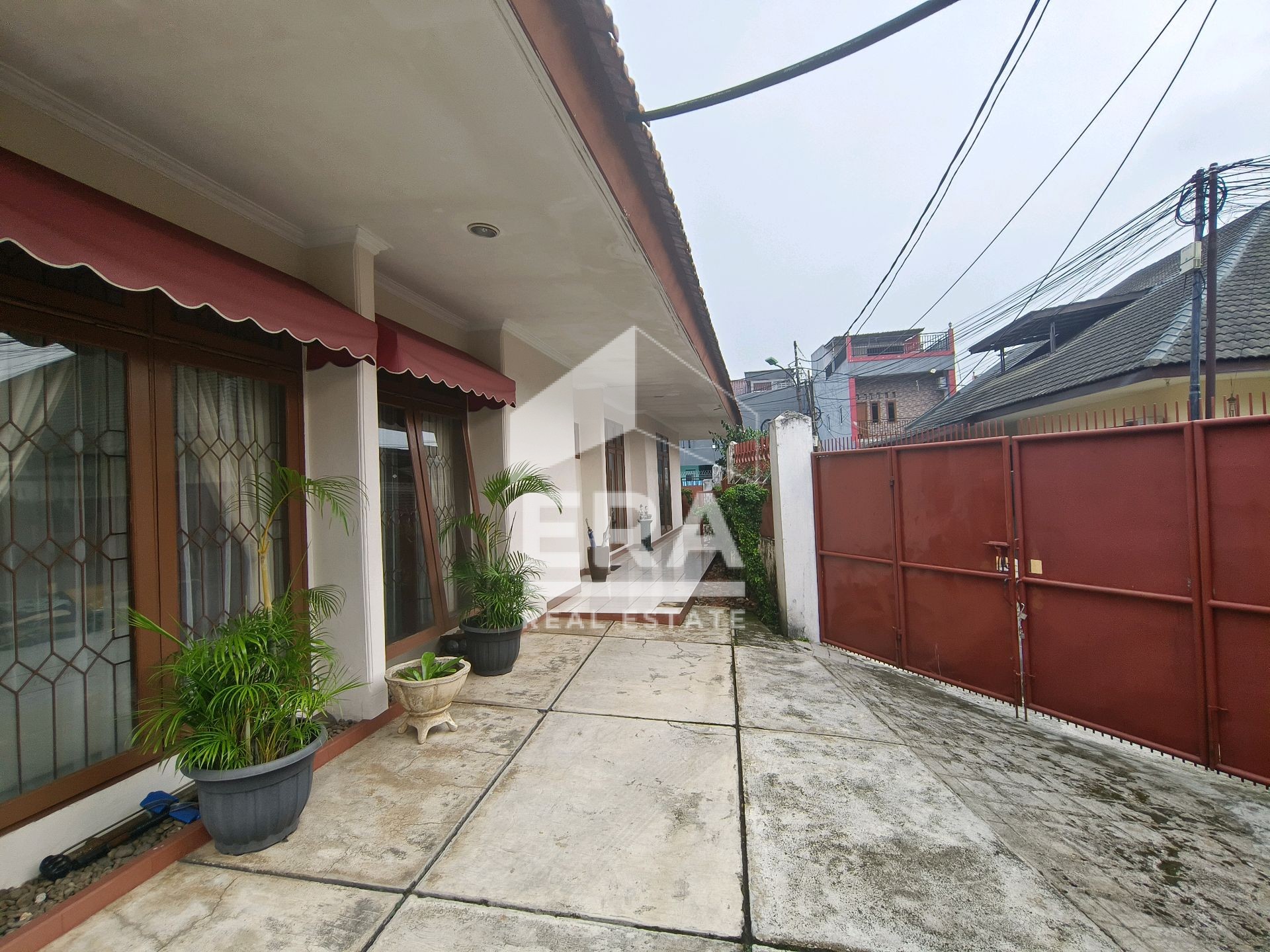interior 6