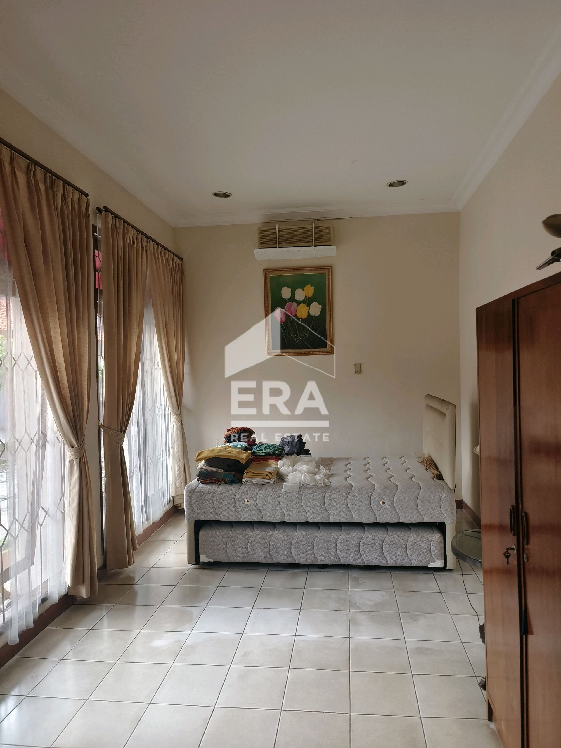 interior 7