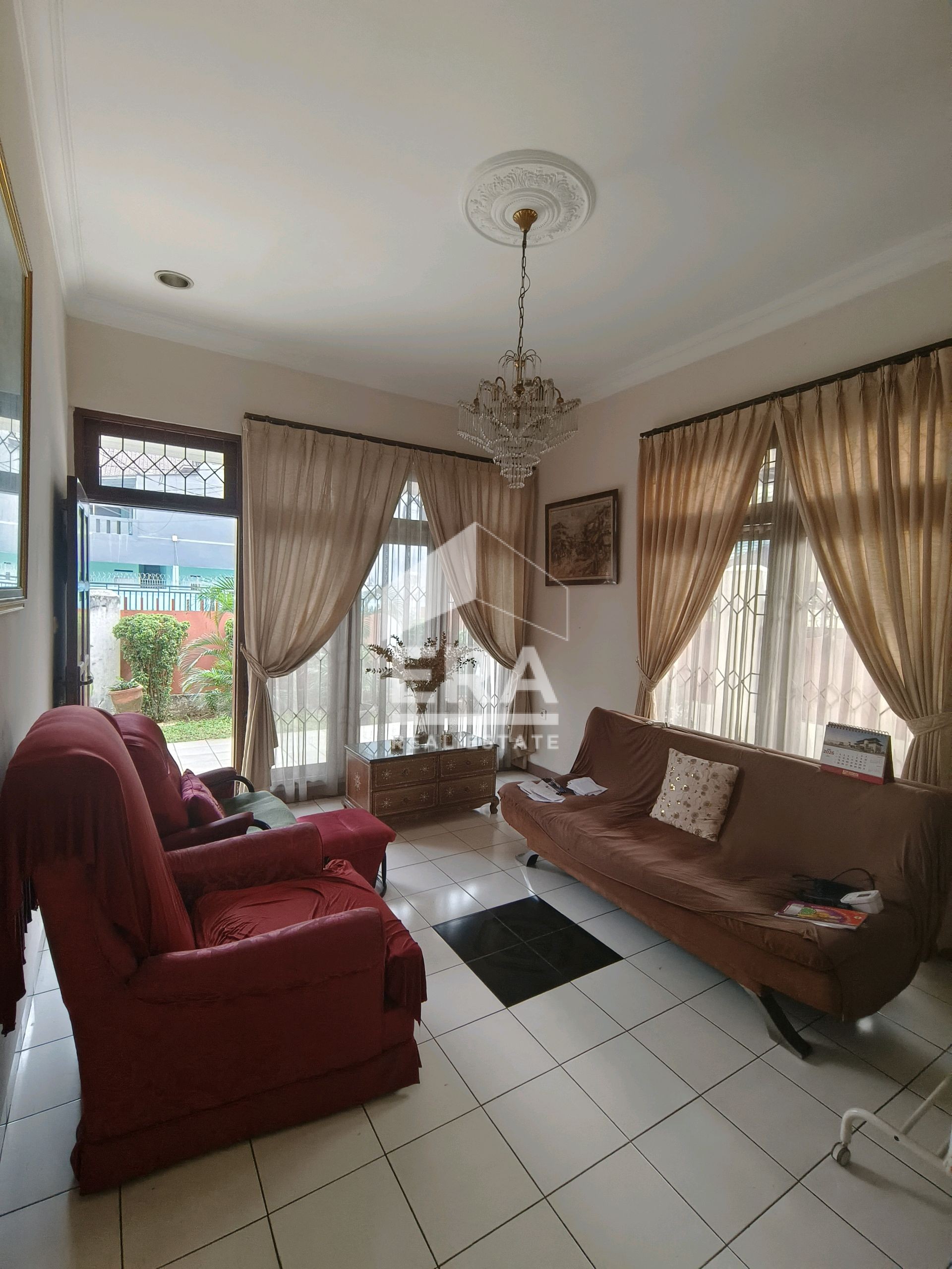 interior 2