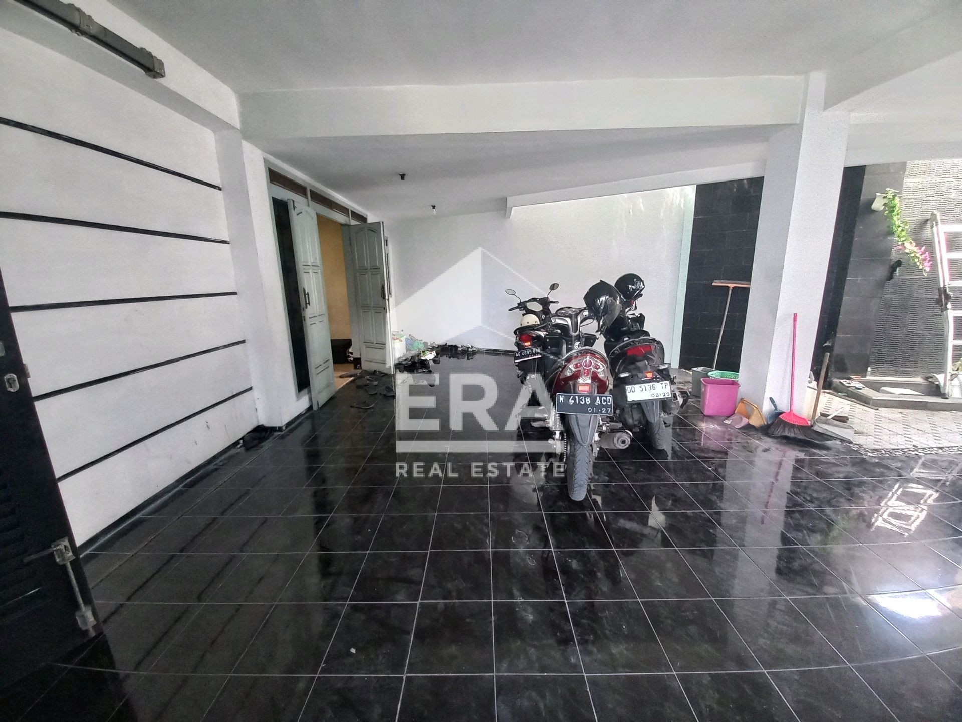 interior 4