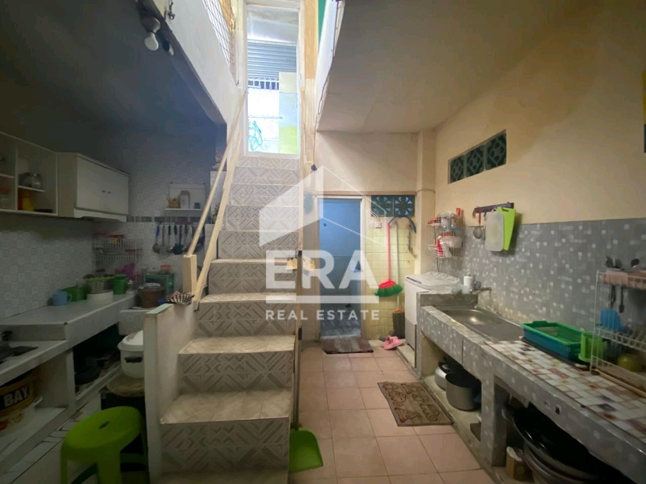 interior 6