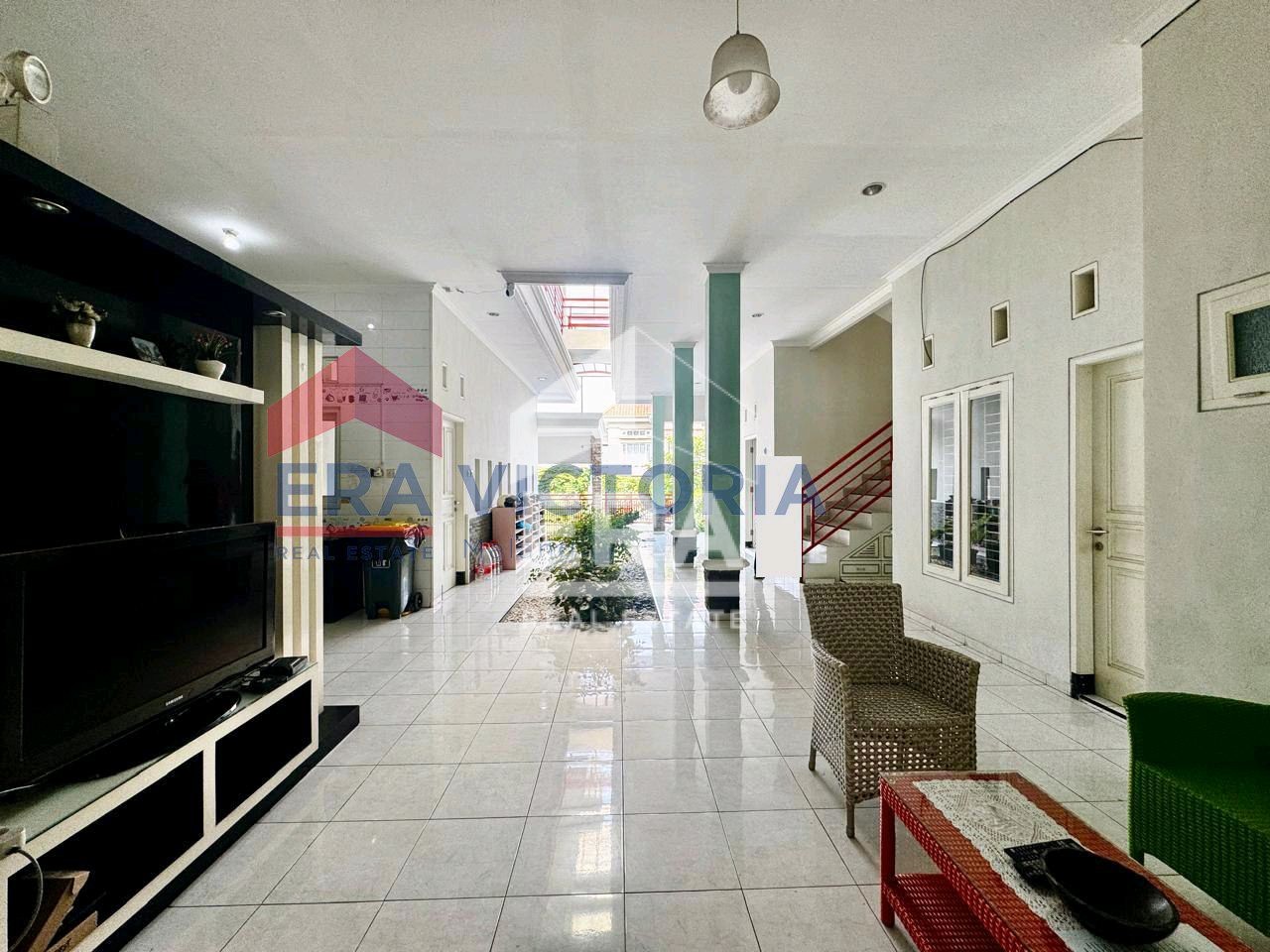 interior 6
