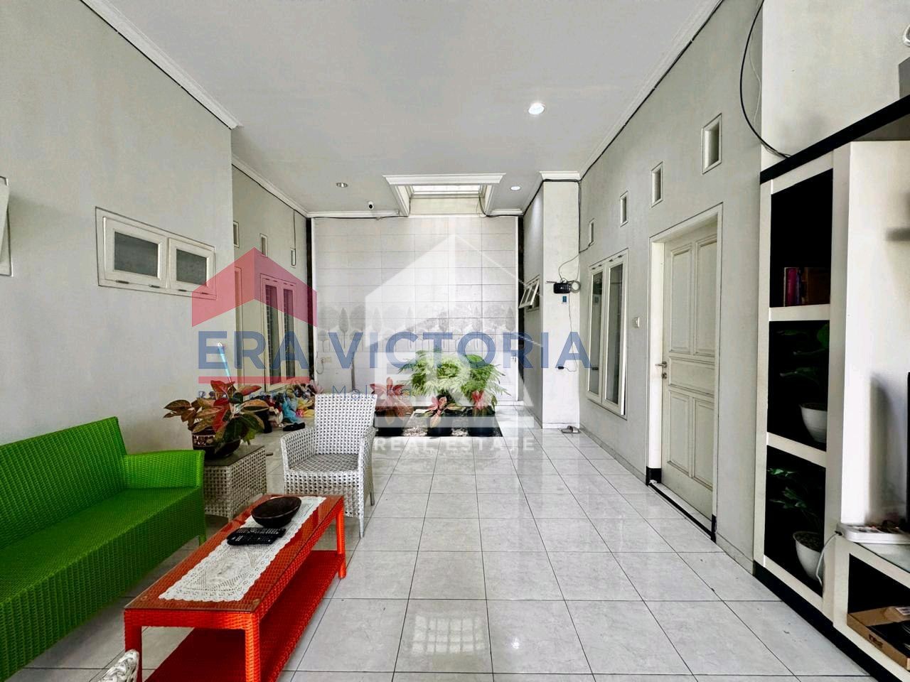 interior 2