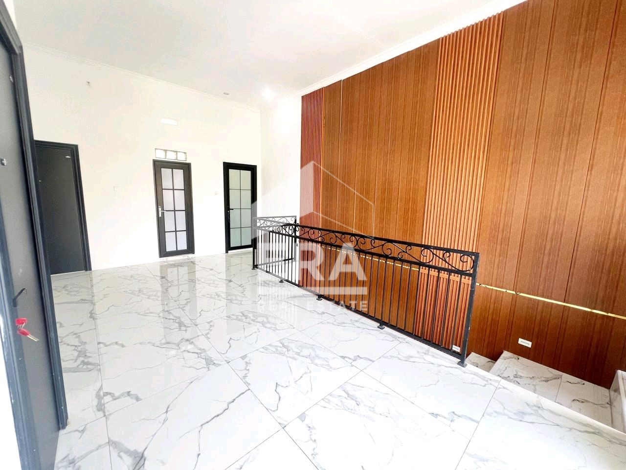 interior 2
