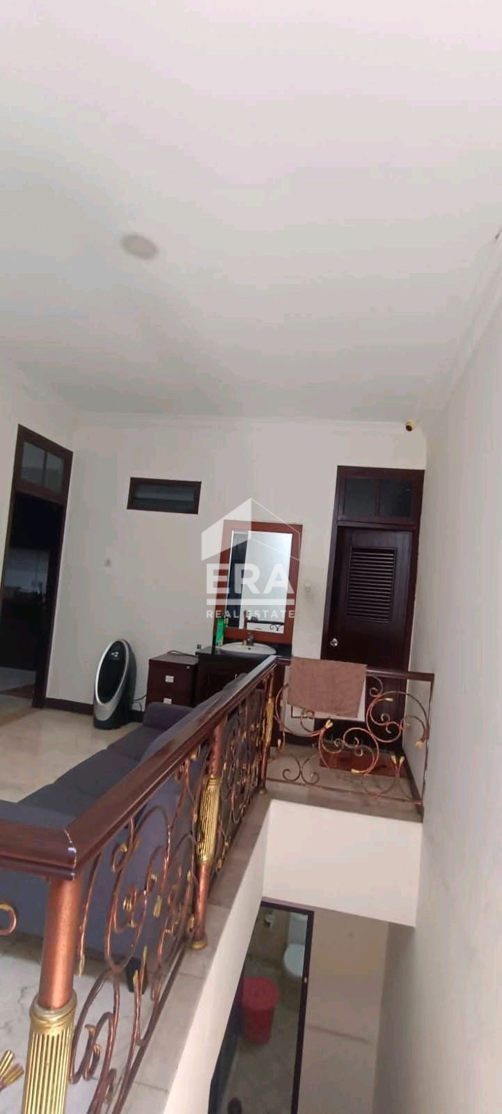 interior 4