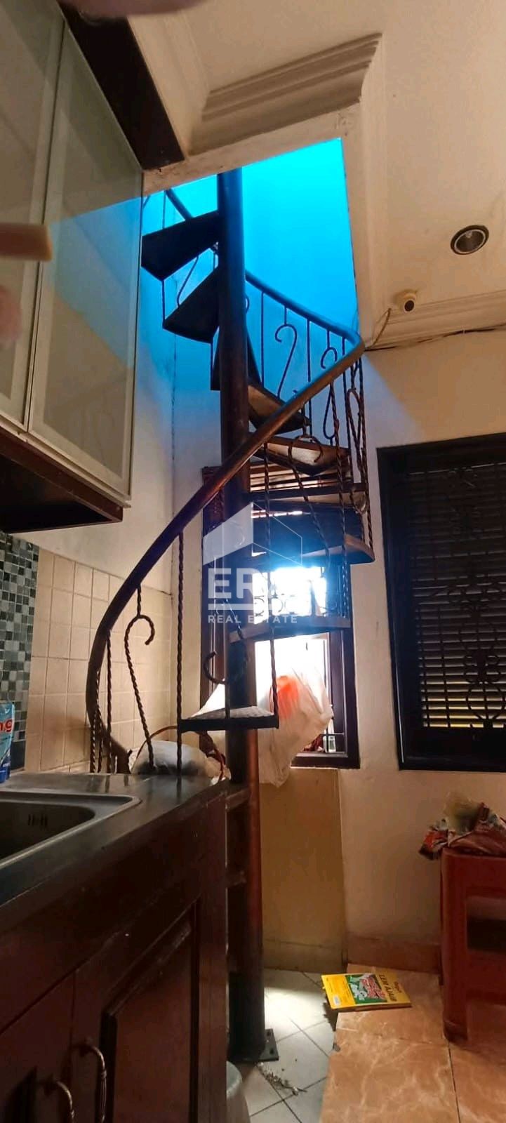 interior 7