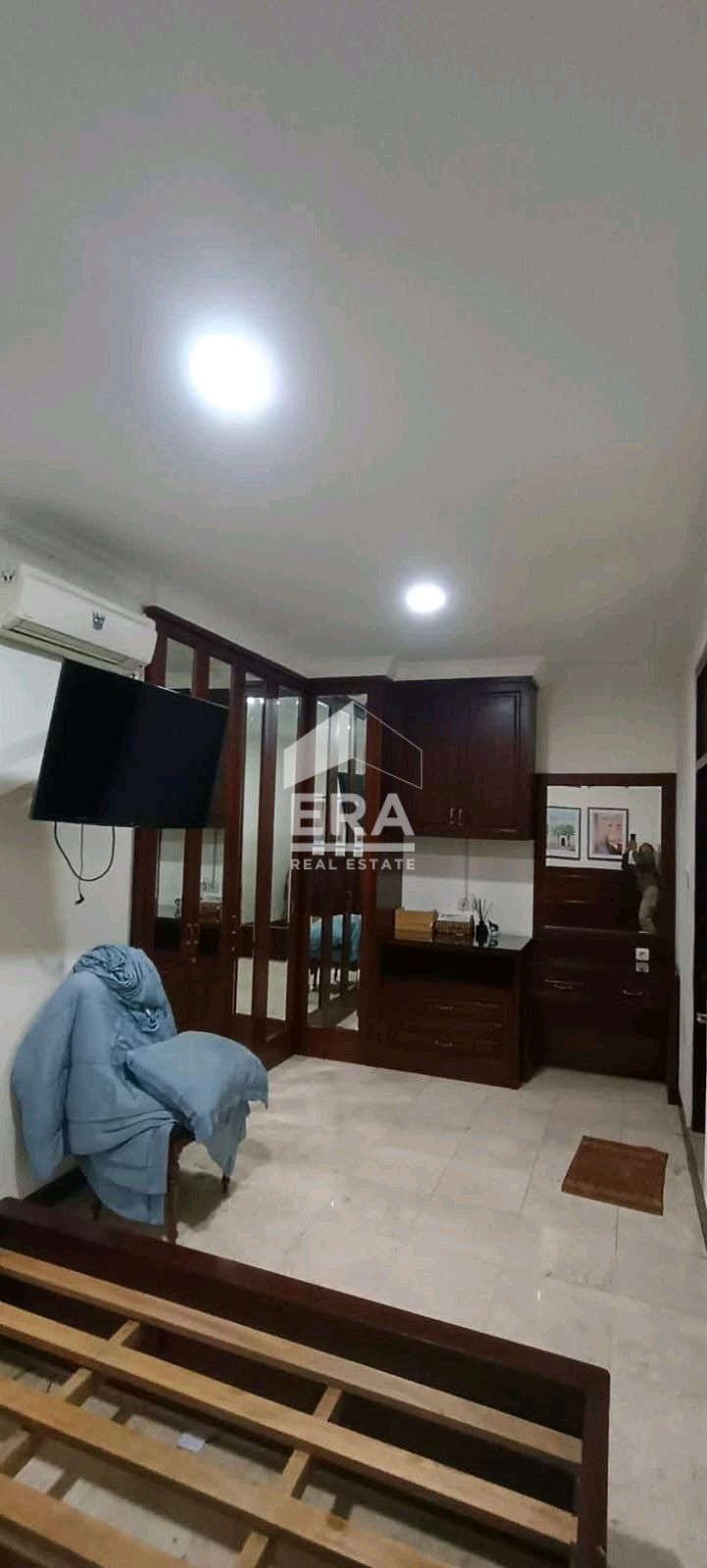 interior 2