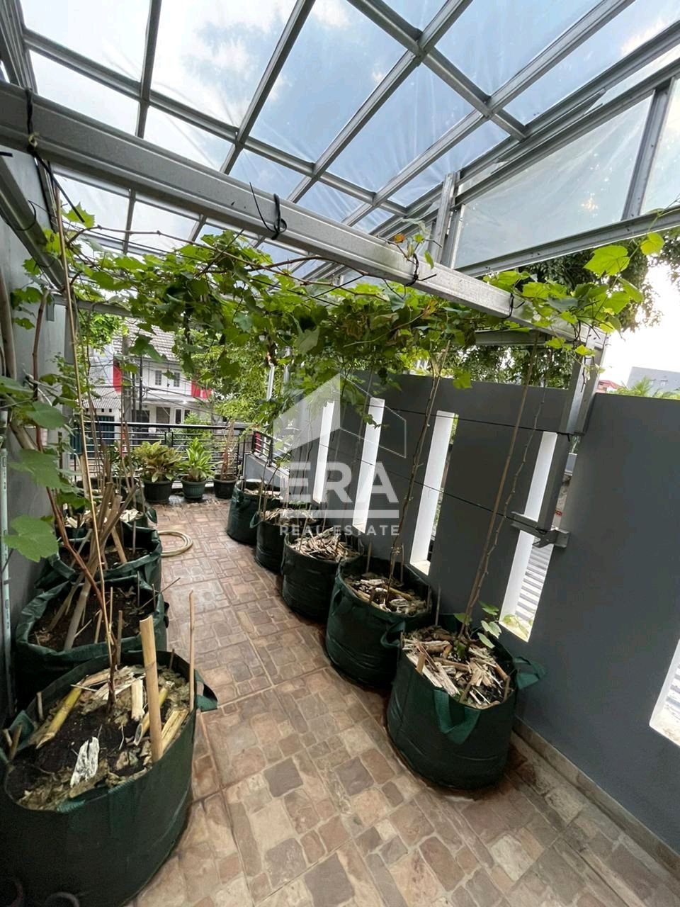 interior 7