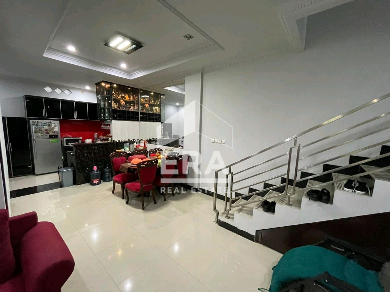 interior 10