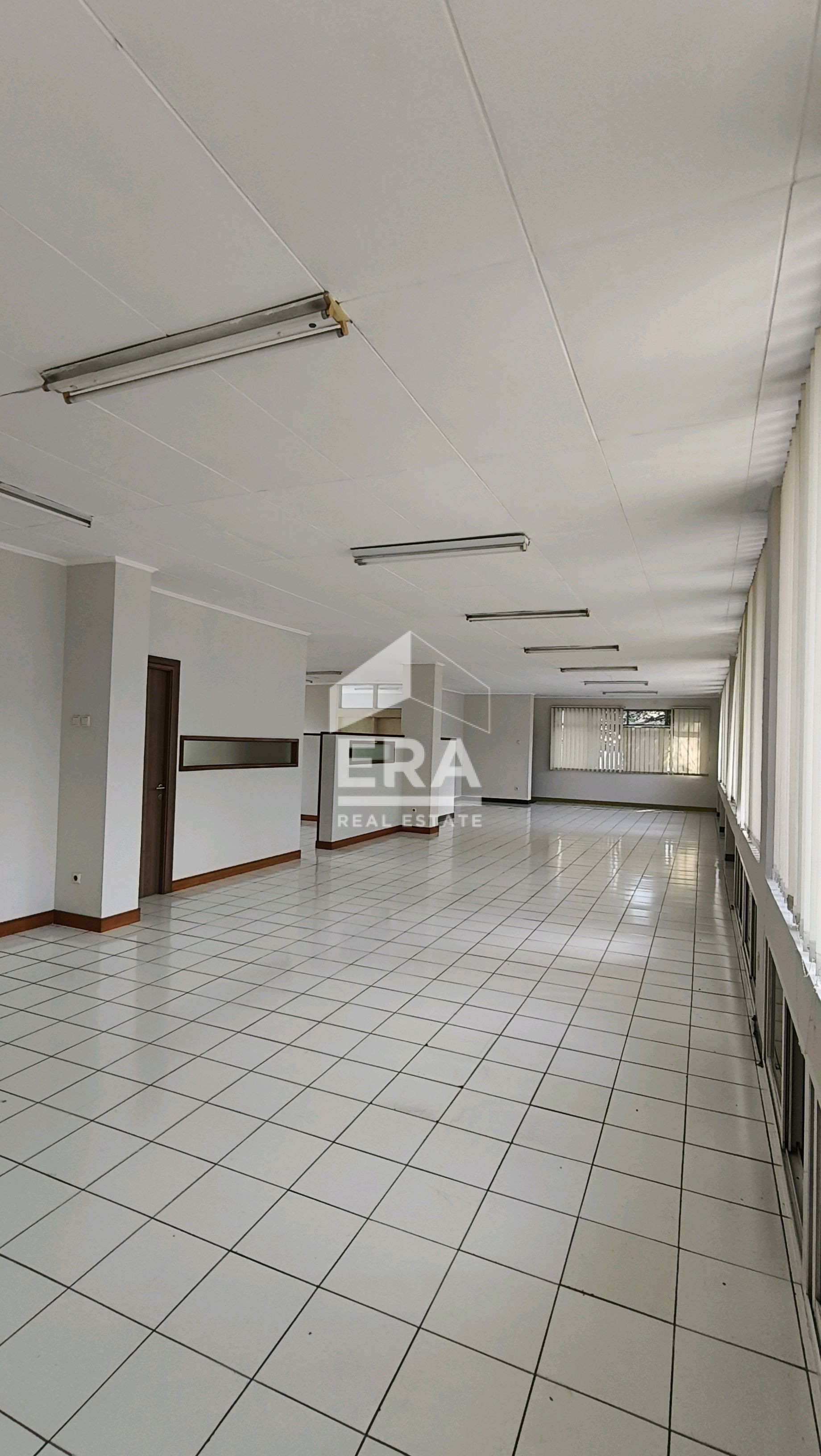 interior 8