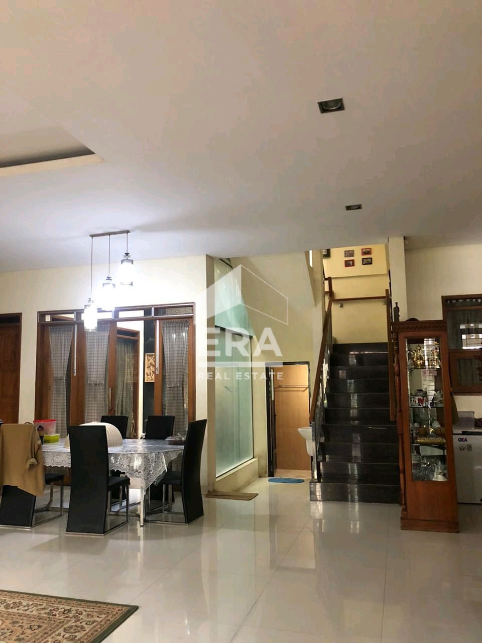 interior 2