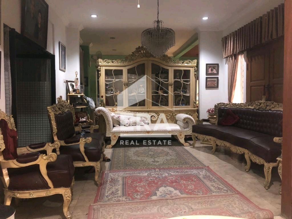 interior 9