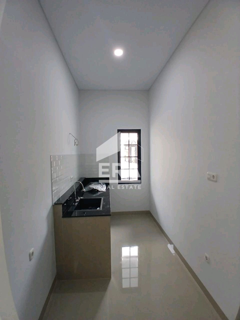 interior 8