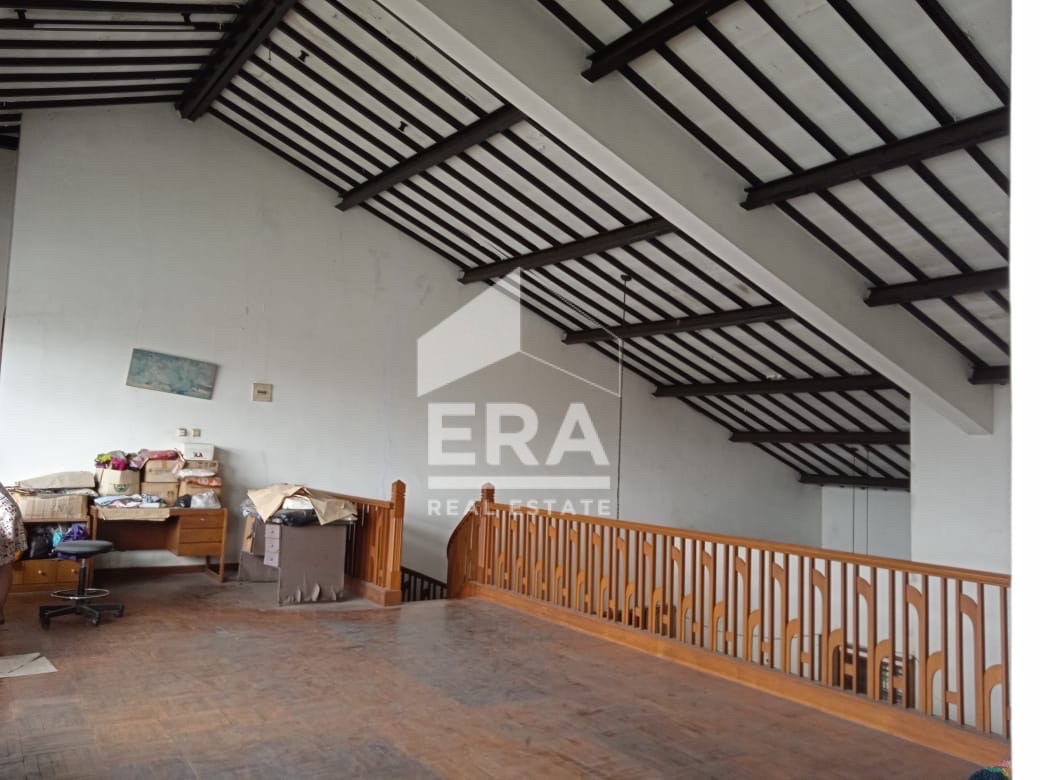 interior 2