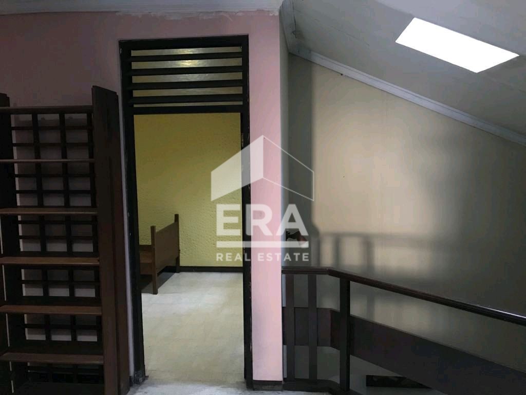 interior 7