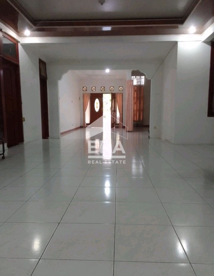 interior 3