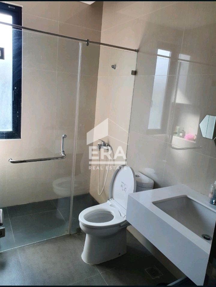 interior 9