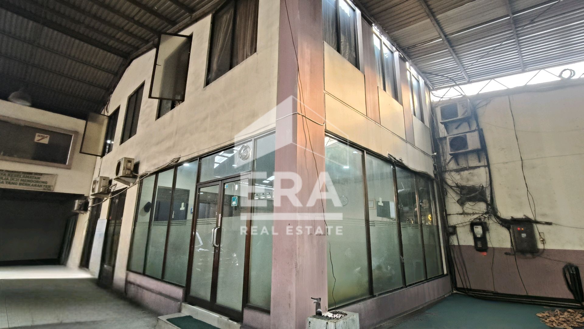 interior 6