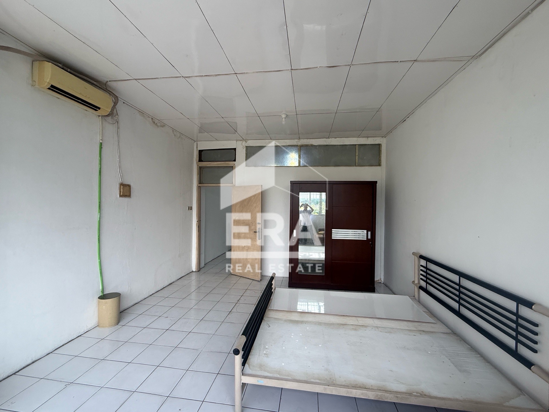 interior 10