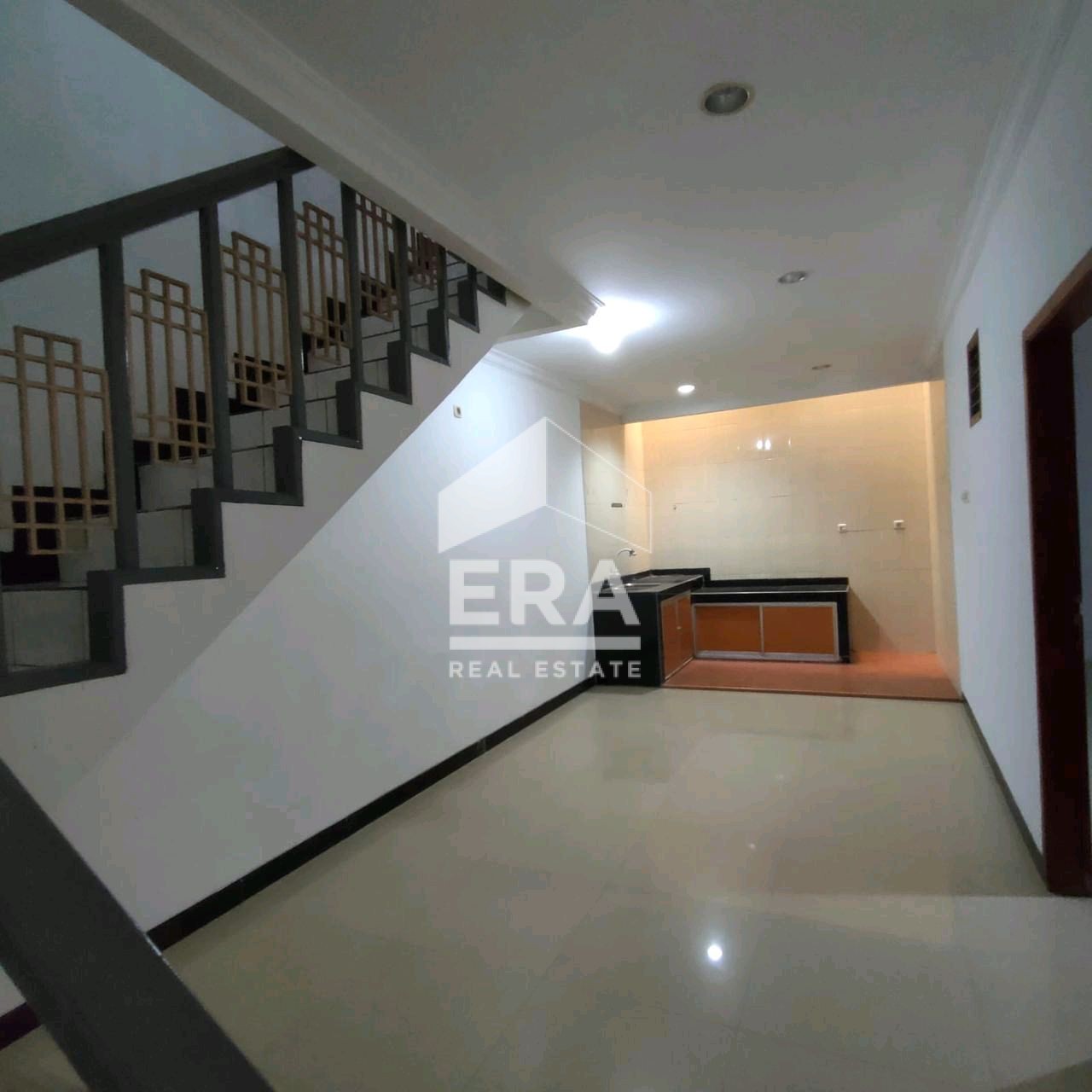 interior 6