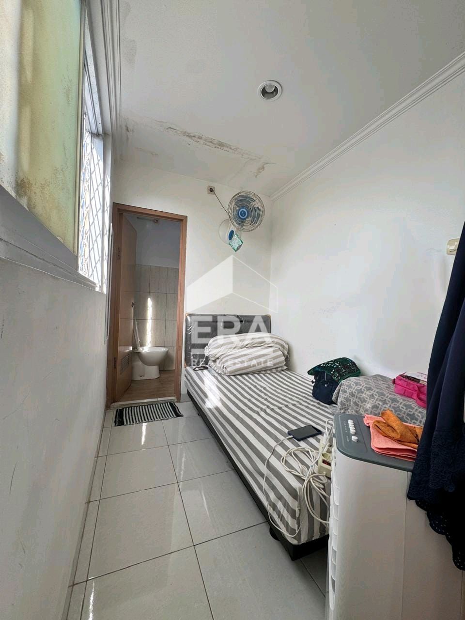 interior 6