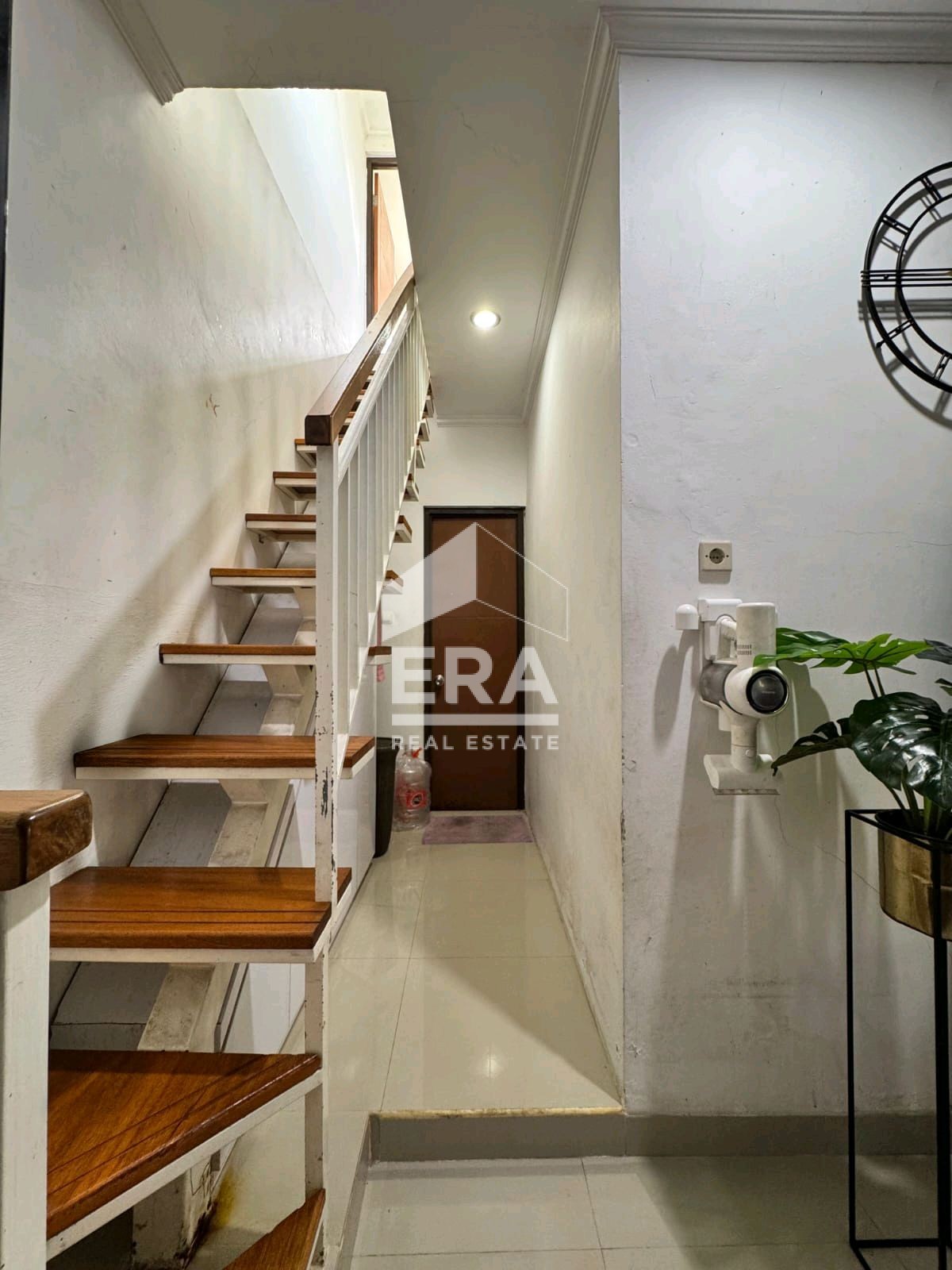 interior 2