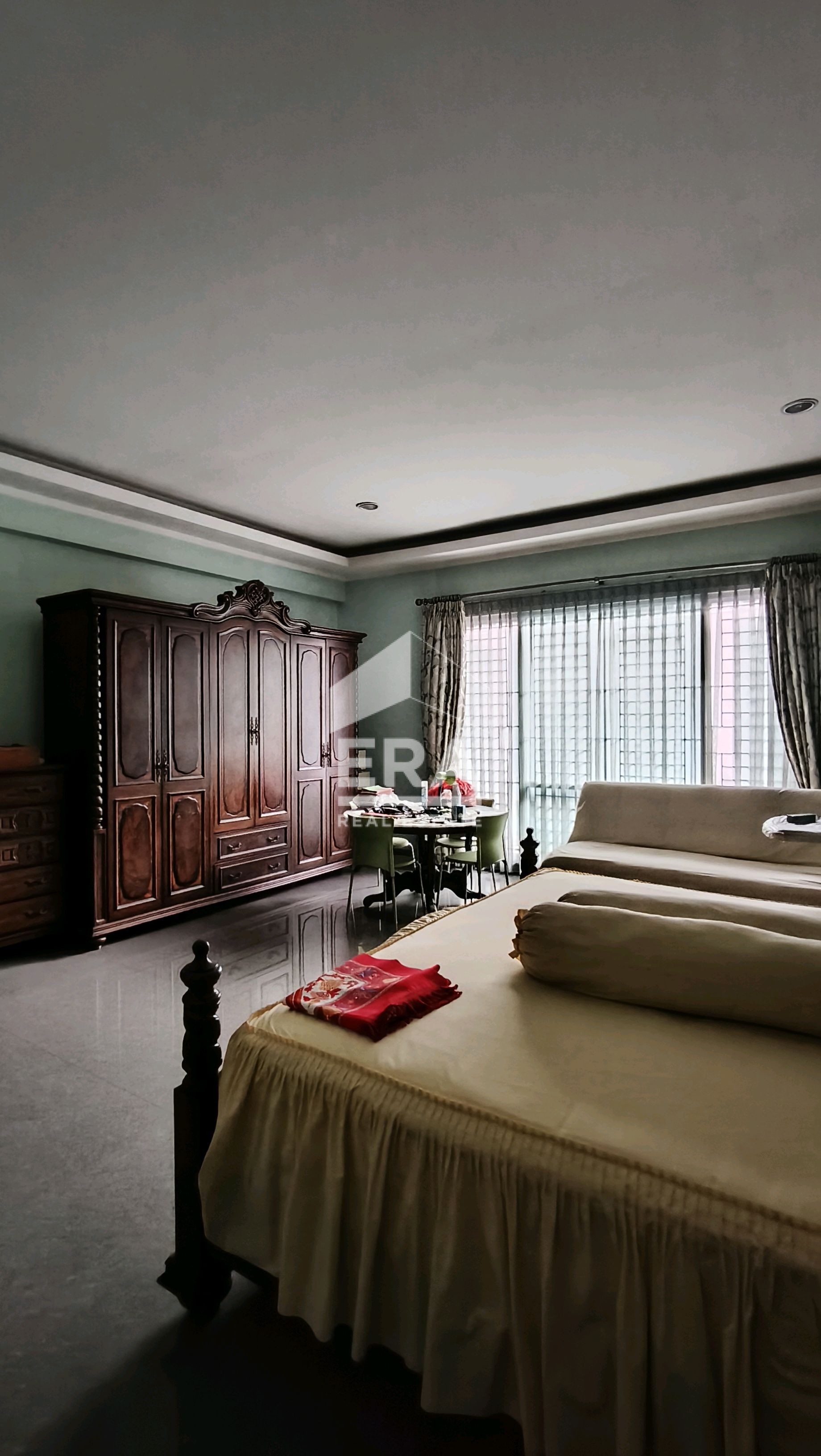 interior 5