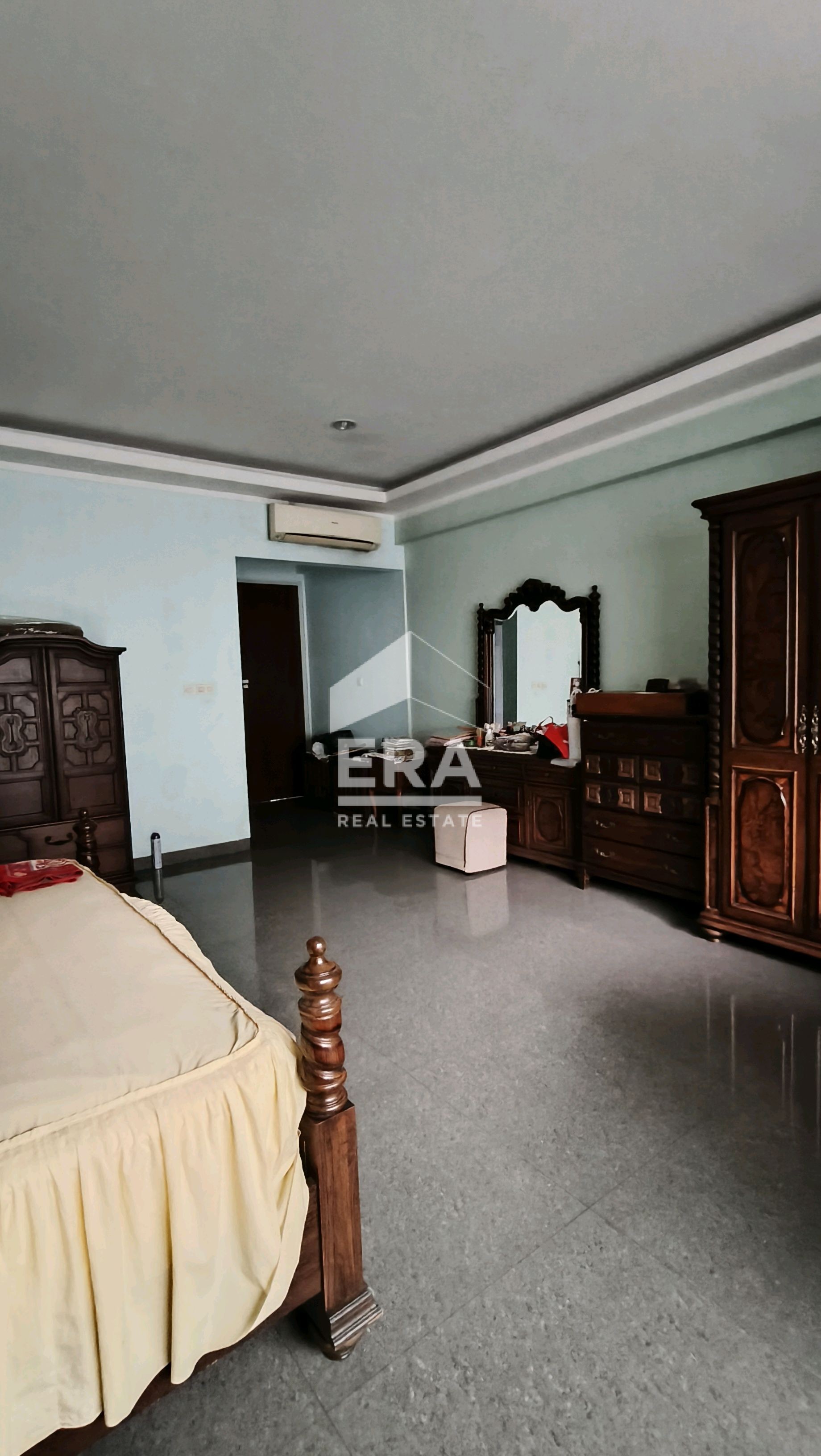 interior 7
