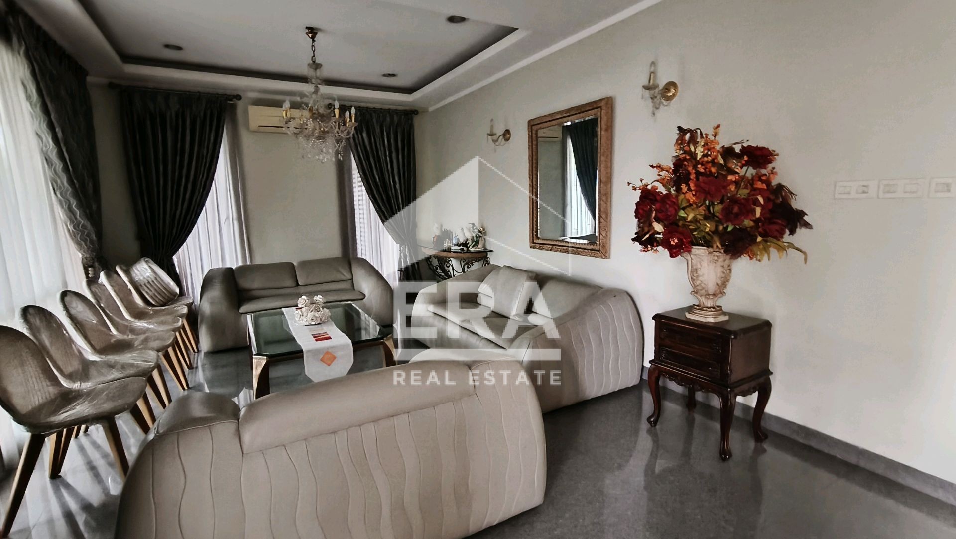 interior 2