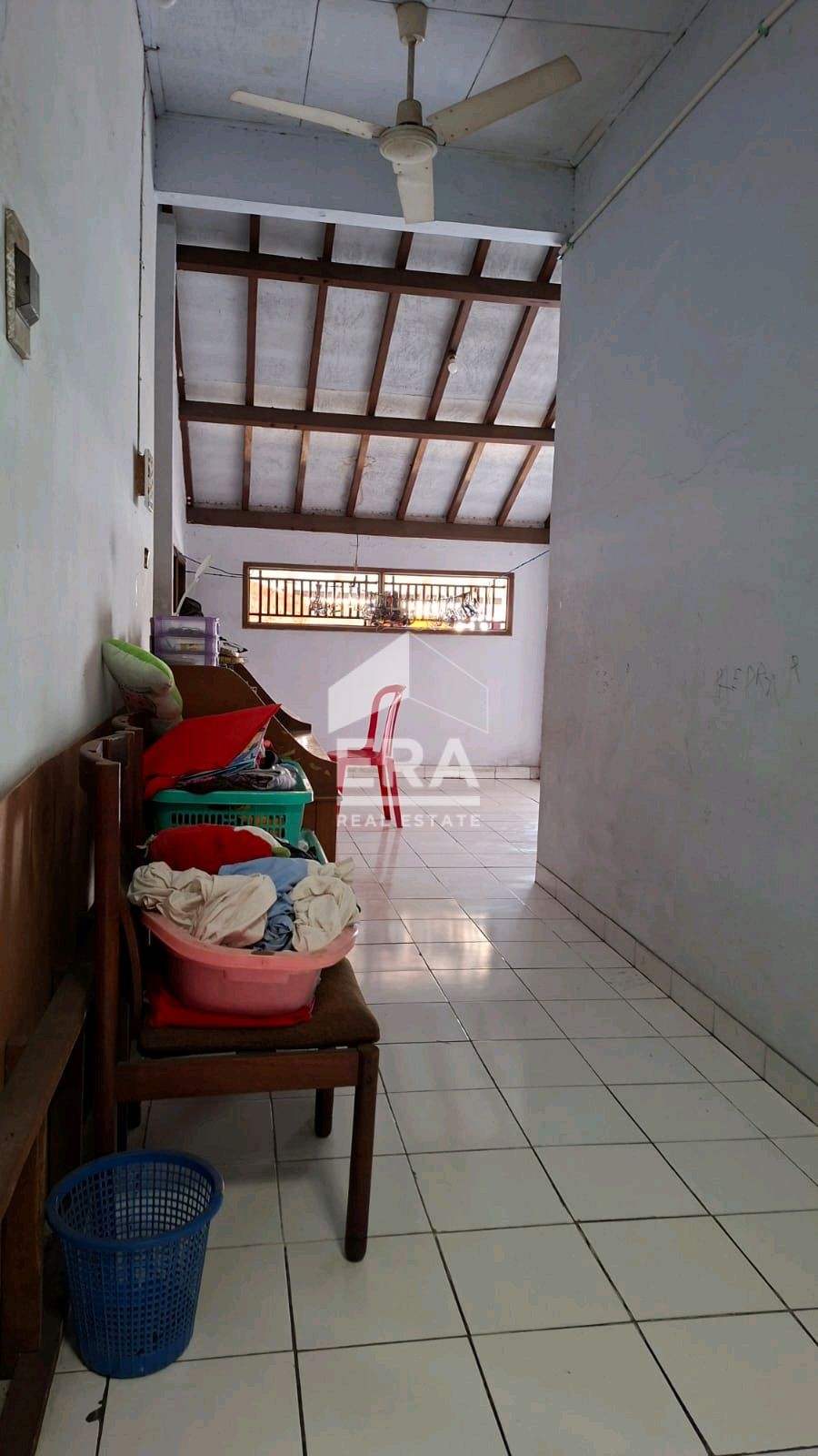 interior 10