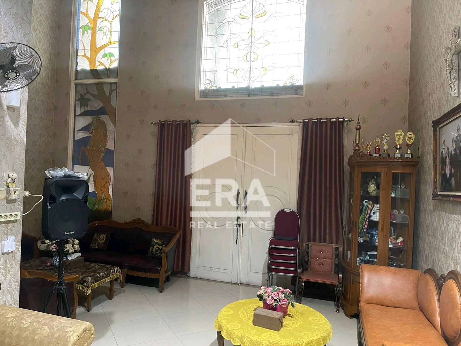 interior 9