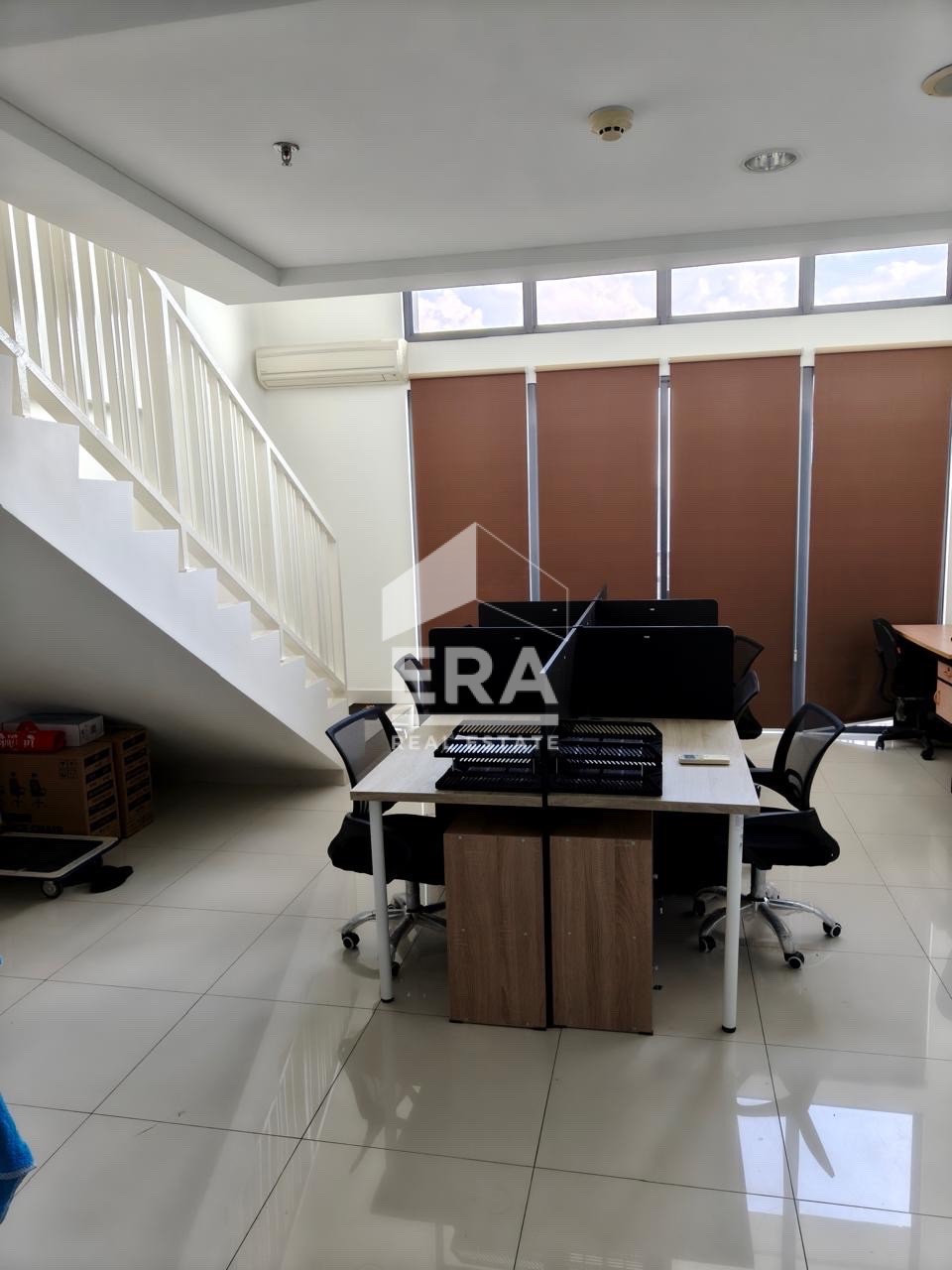 interior 8