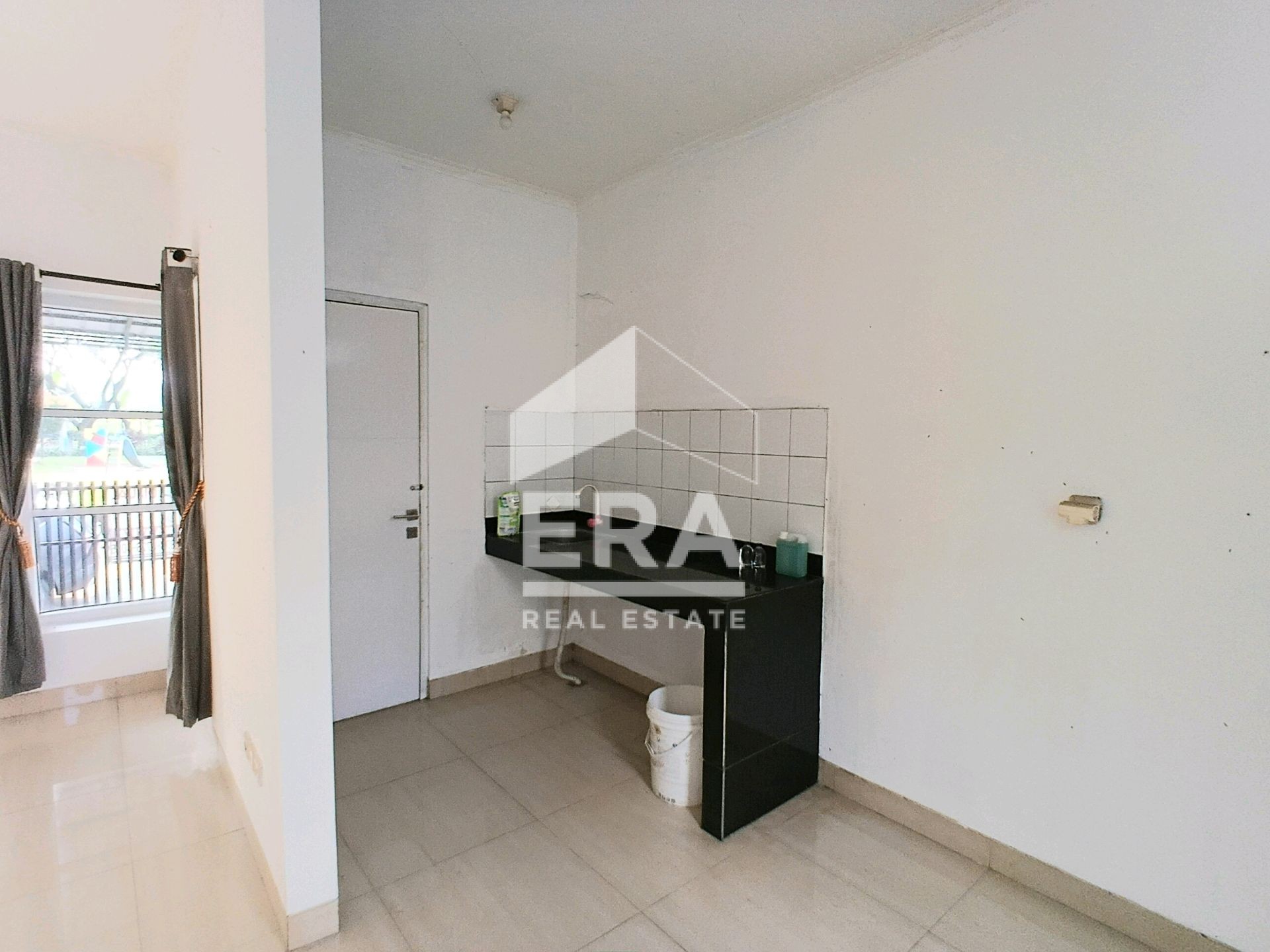 interior 6