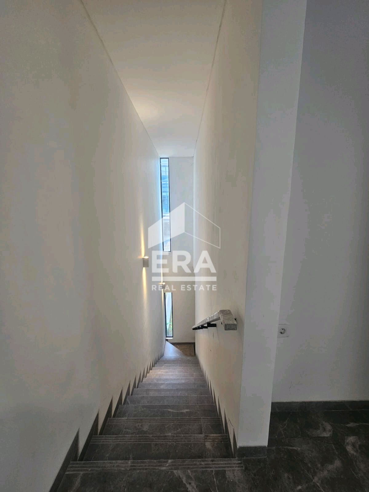 interior 4